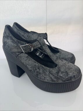 JC Play Jeffery Campbell Gray Black Marbled T-Strap buckle Platform Heels  Size8